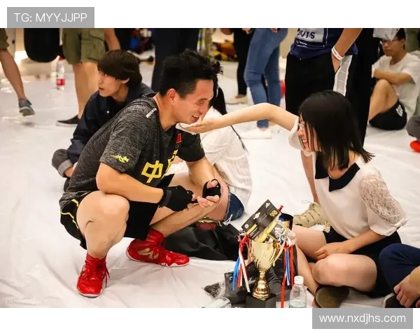 2025济南网球公开赛：挥拍飞球搏击，热血拼搏绽放光芒