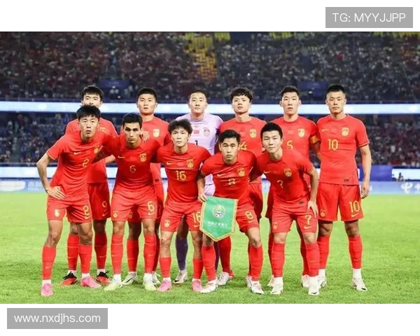 《世界杯预选赛激战正酣 中国队客场挑战韩国力争晋级希望》