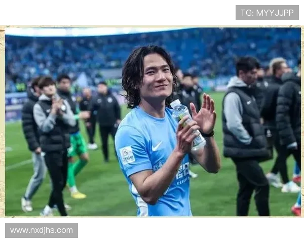 国家队新星闪耀国际赛场引领球队强势晋级并掀起全国热议浪潮